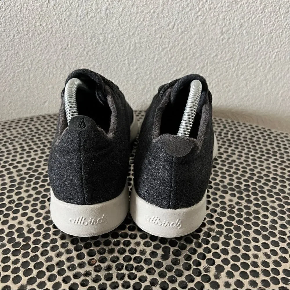Allbirds women’s size 8 gray wool runners.